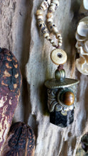 Load image into Gallery viewer, Virana - protector of inner clarity
